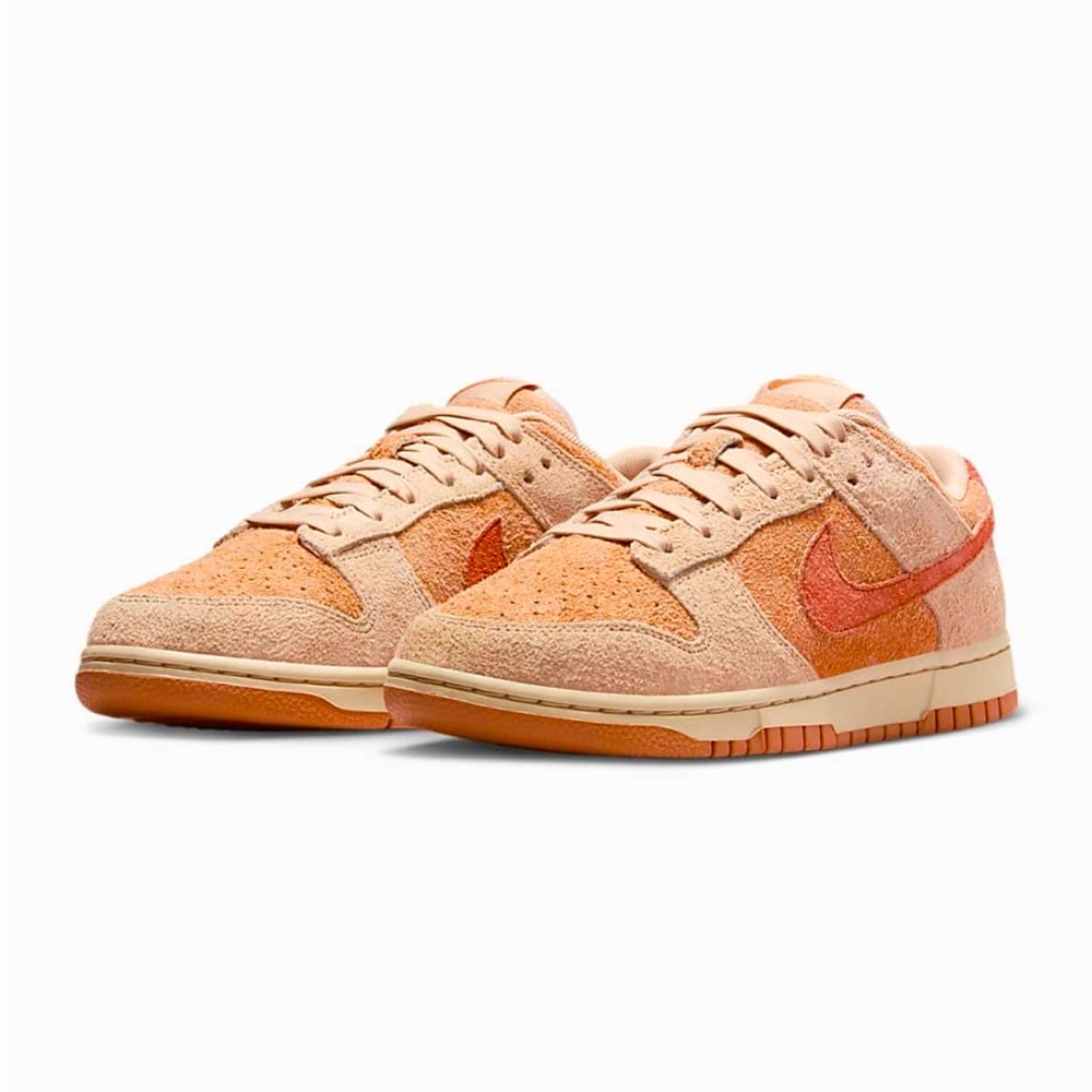 Nike women’s Dunks Low, only worn once